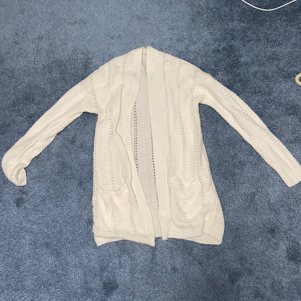 Cream knit cardigan with pockets